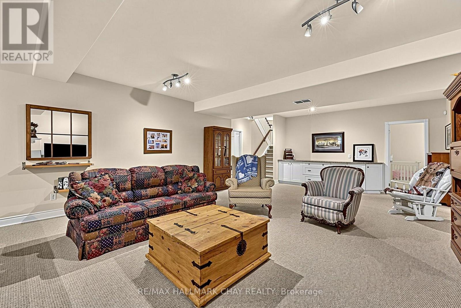 1919 INNISBROOK STREET - 44