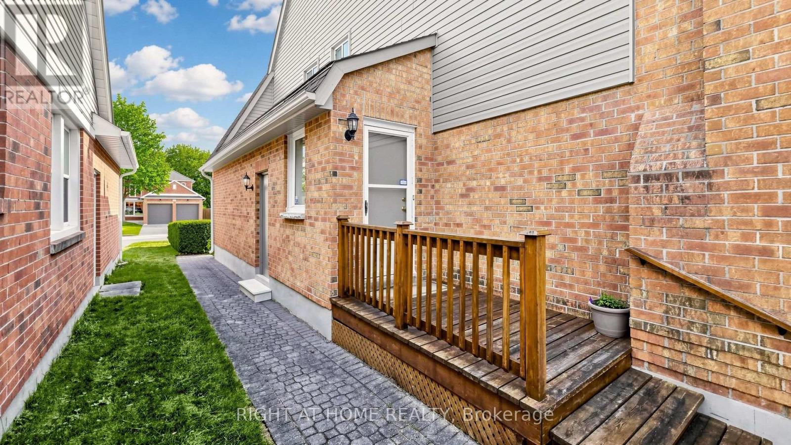 103 PEEVERS CRESCENT - 34