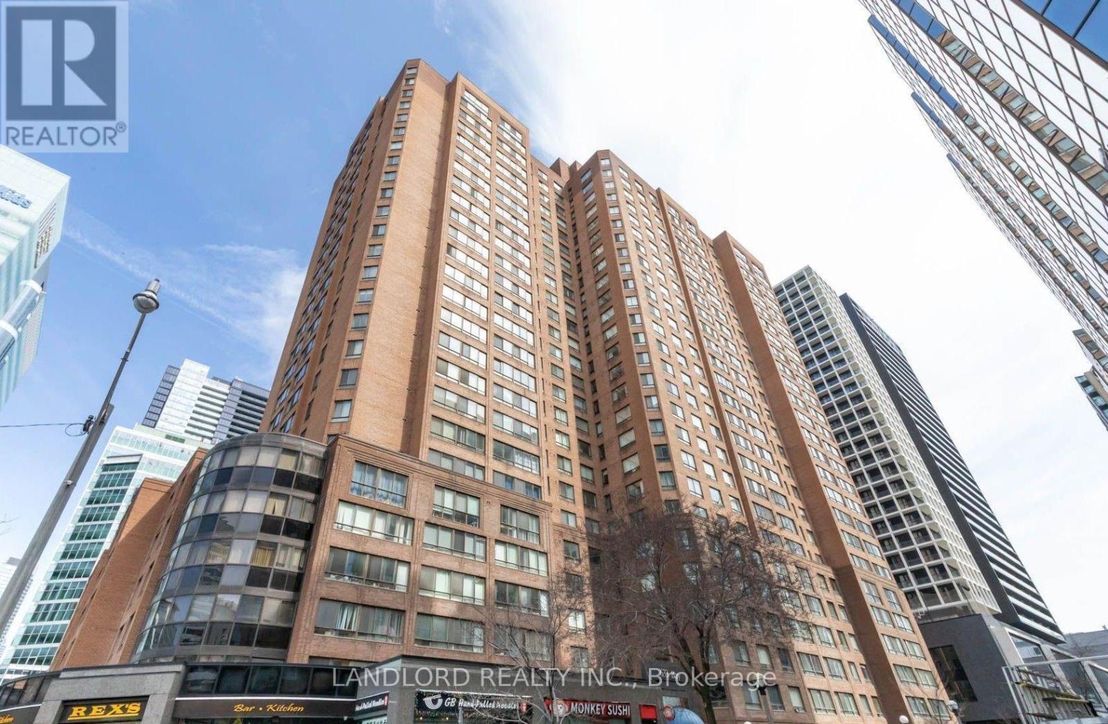 Photo of 633 Bay Street