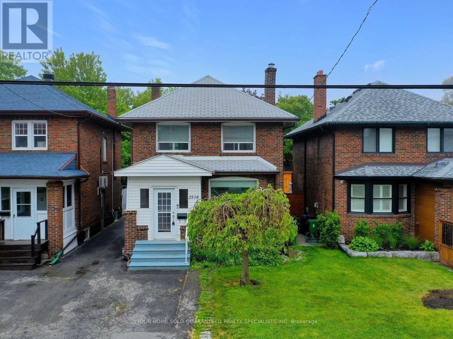 Photo of 2518 Lake Shore Boulevard