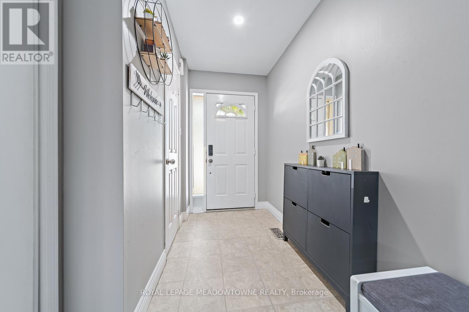 Photo of 87 - 200 CRESTHAVEN ROAD