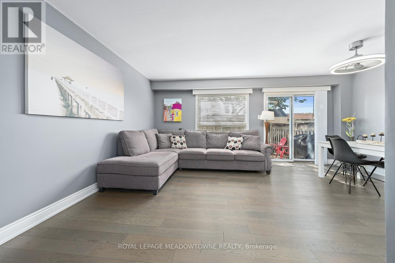 Photo of 87 - 200 CRESTHAVEN ROAD