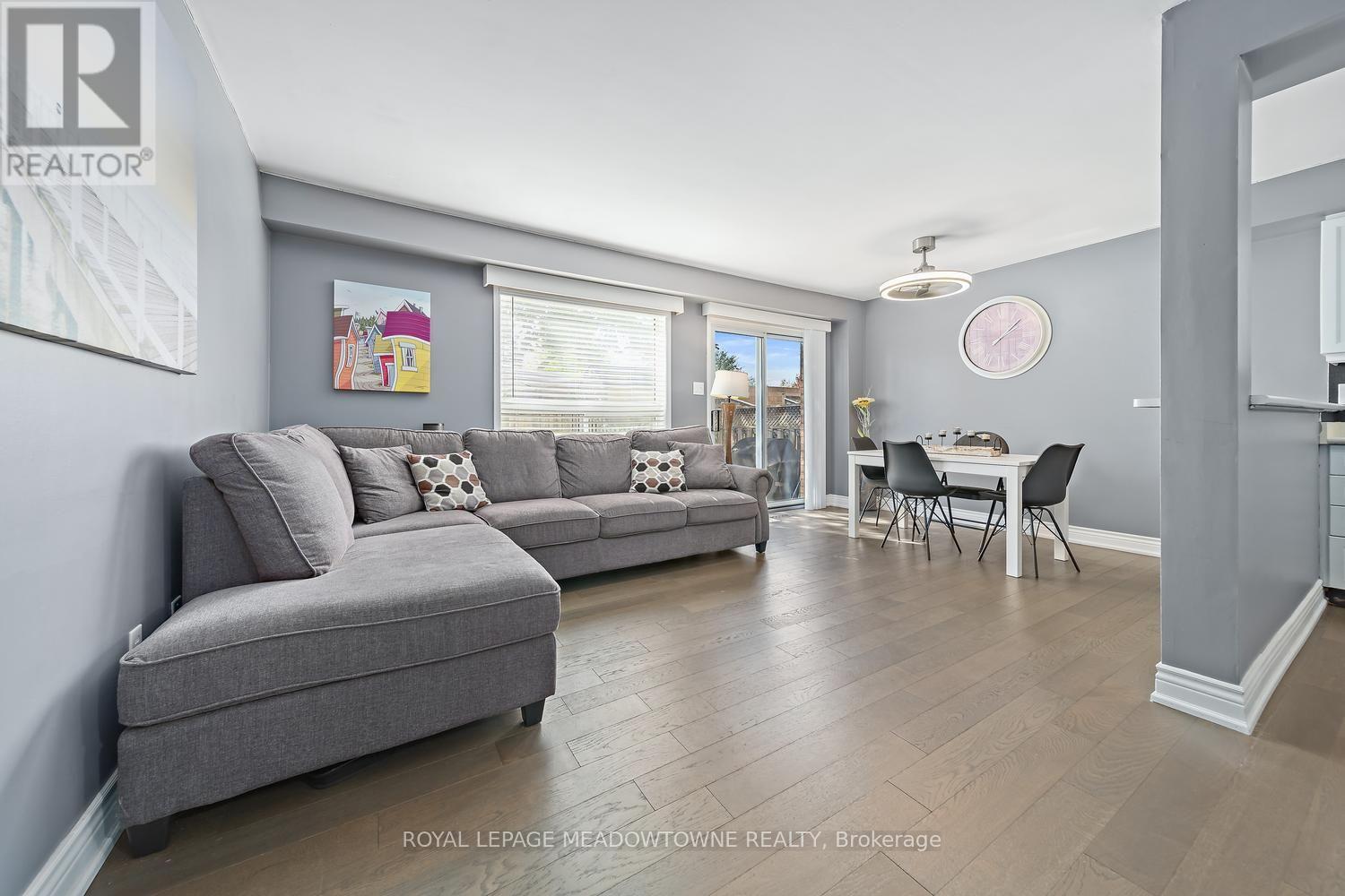 Photo of 87 - 200 CRESTHAVEN ROAD