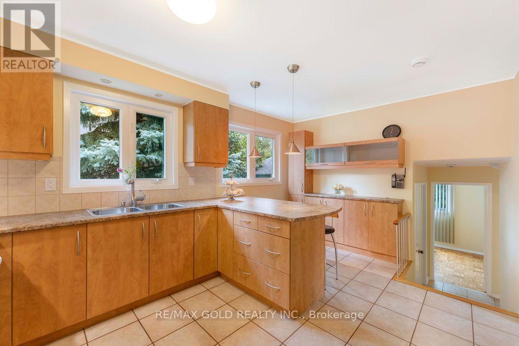 29 CARBERRY CRESCENT - 9