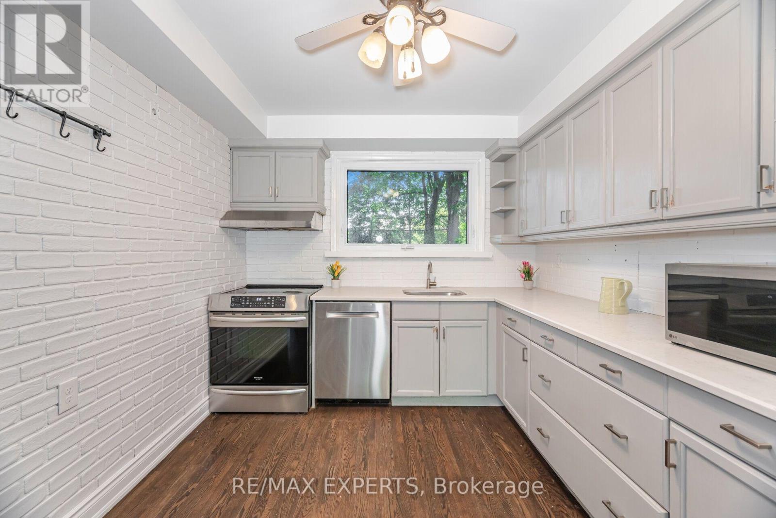 1286 KIPLING AVENUE - 16
