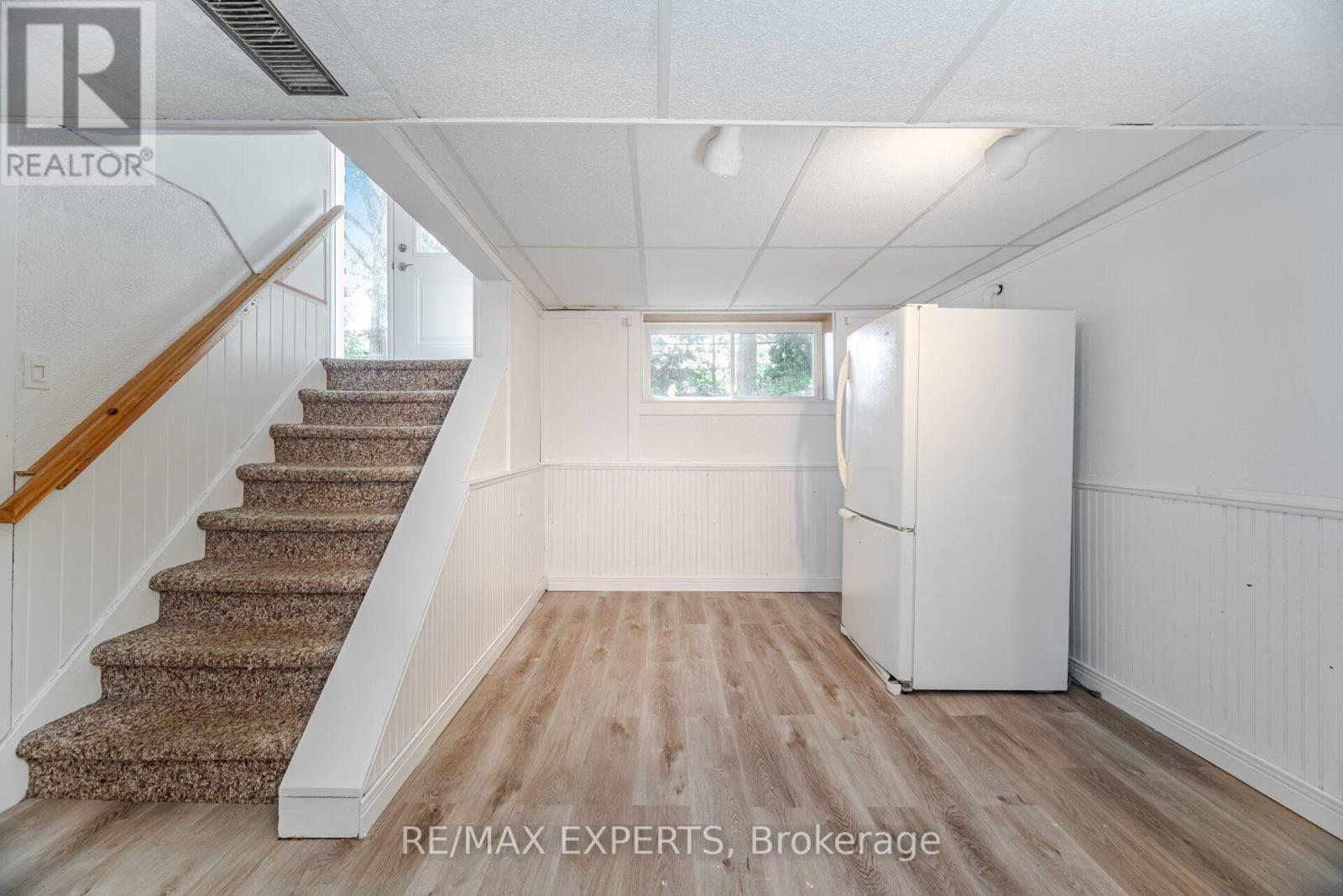 1286 KIPLING AVENUE - Image 38