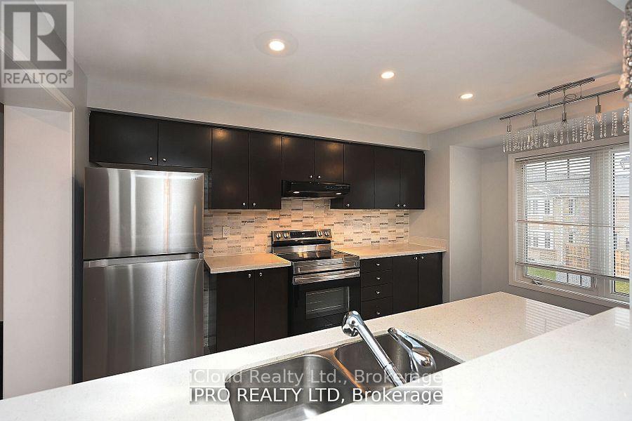 227 SLINGSBY LANDING - 10