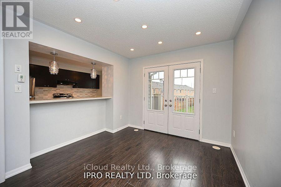 227 SLINGSBY LANDING - 16