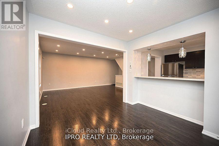 227 SLINGSBY LANDING - 17