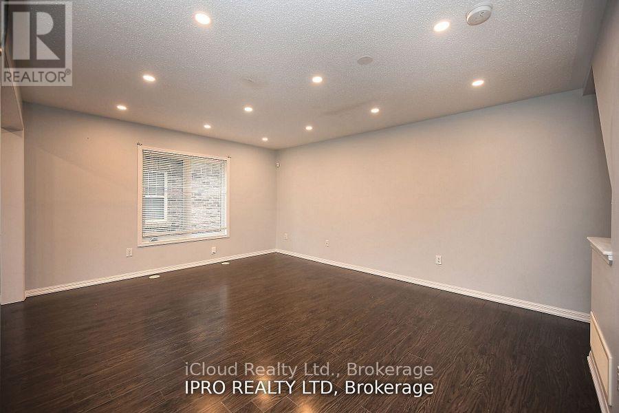 227 SLINGSBY LANDING - 8