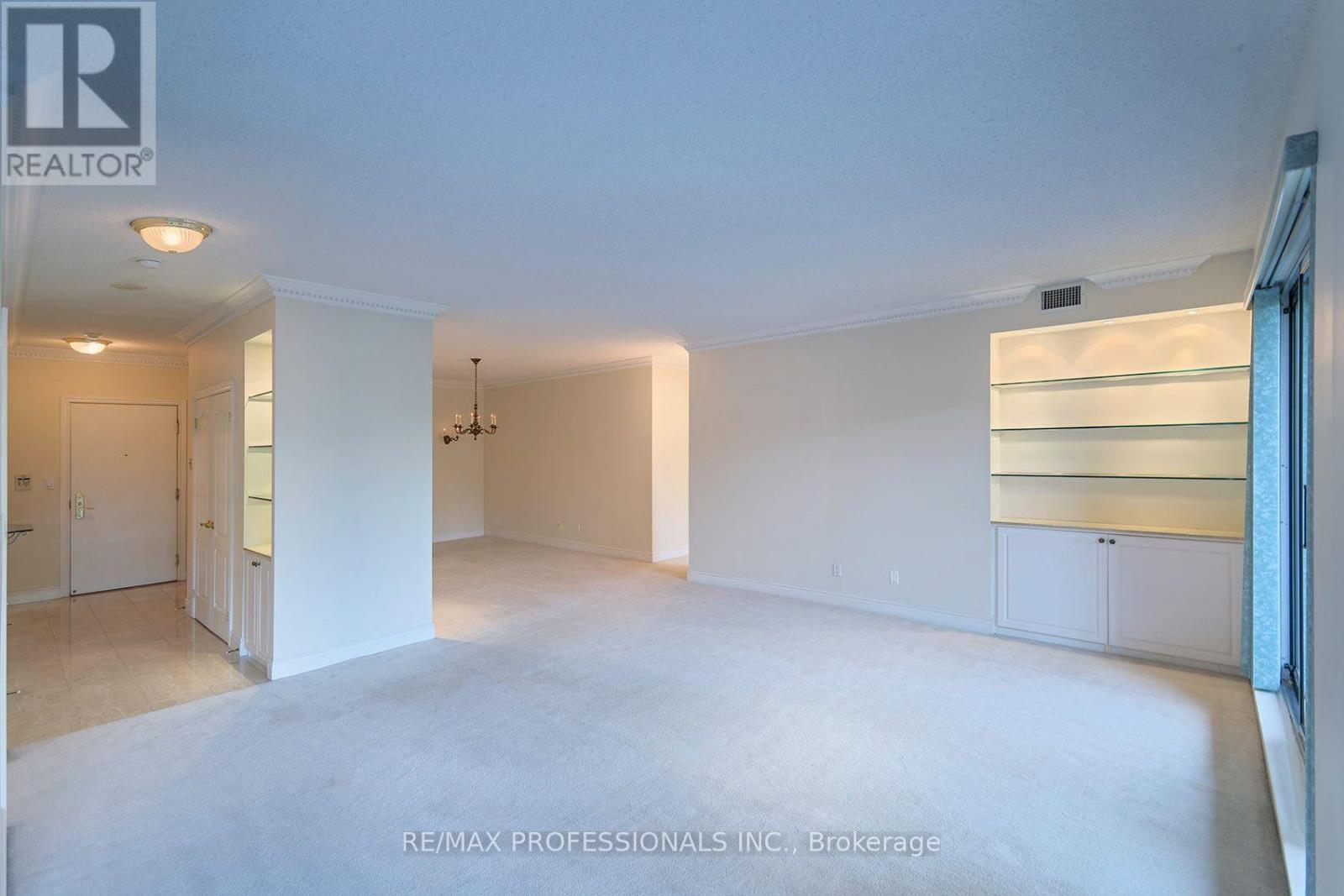 #606 2 ABERFOYLE CRESCENT - 11