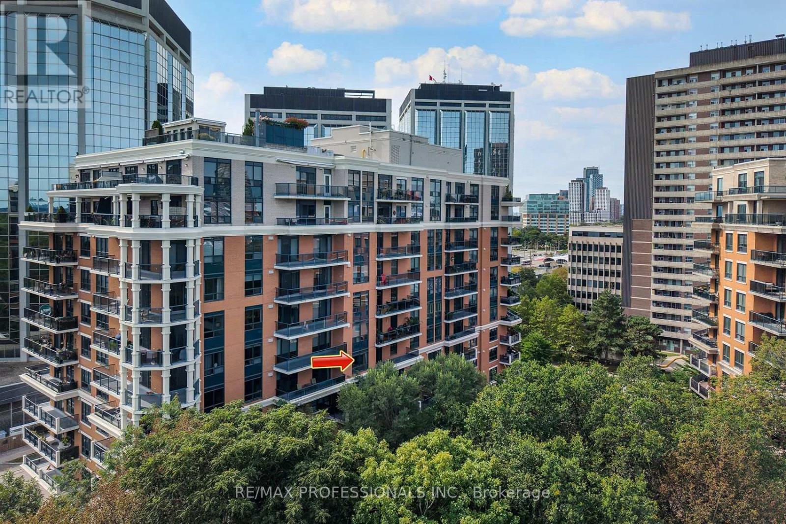 #606 2 ABERFOYLE CRESCENT - 19