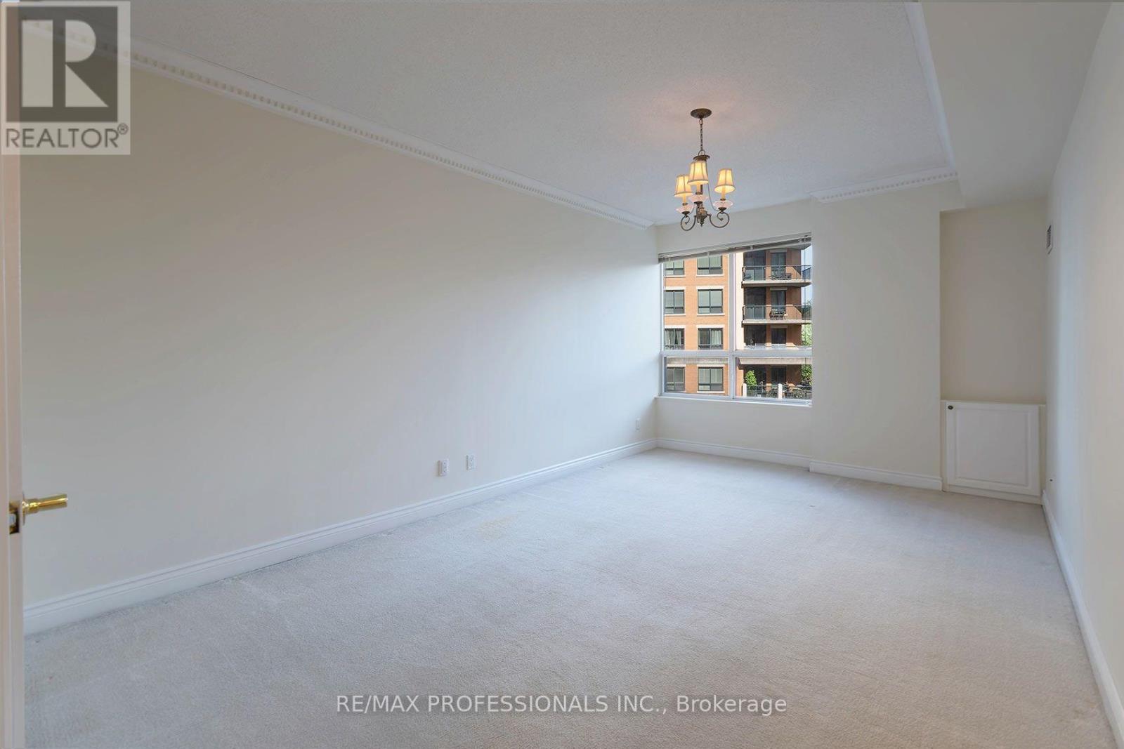 #606 2 ABERFOYLE CRESCENT - Image 27