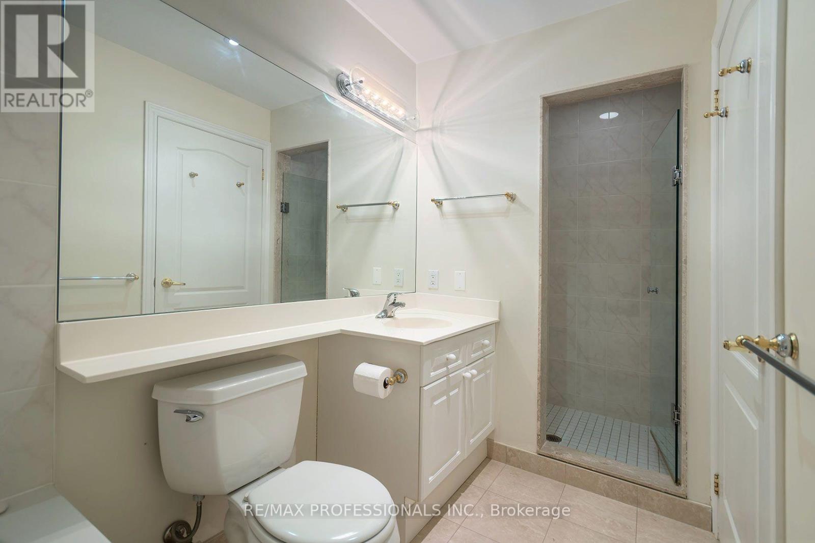 #606 2 ABERFOYLE CRESCENT - Image 31