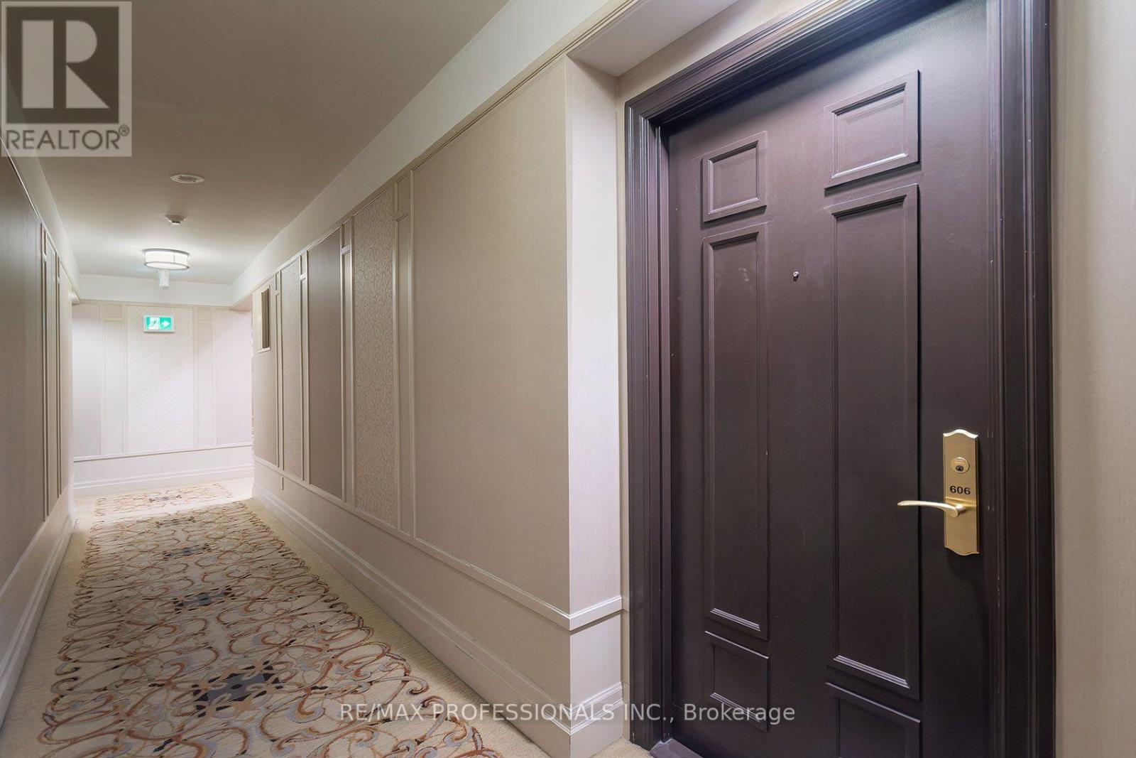 #606 2 ABERFOYLE CRESCENT - 5