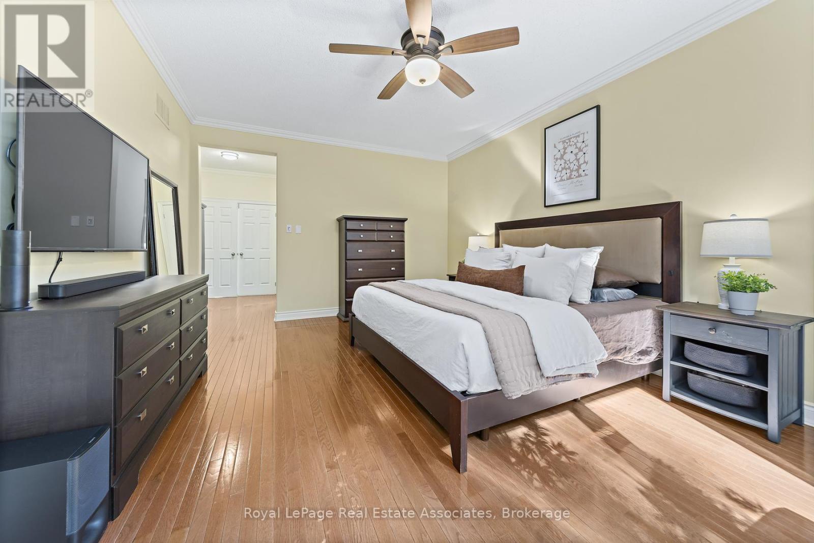 50 ARBORGLEN DRIVE - 25