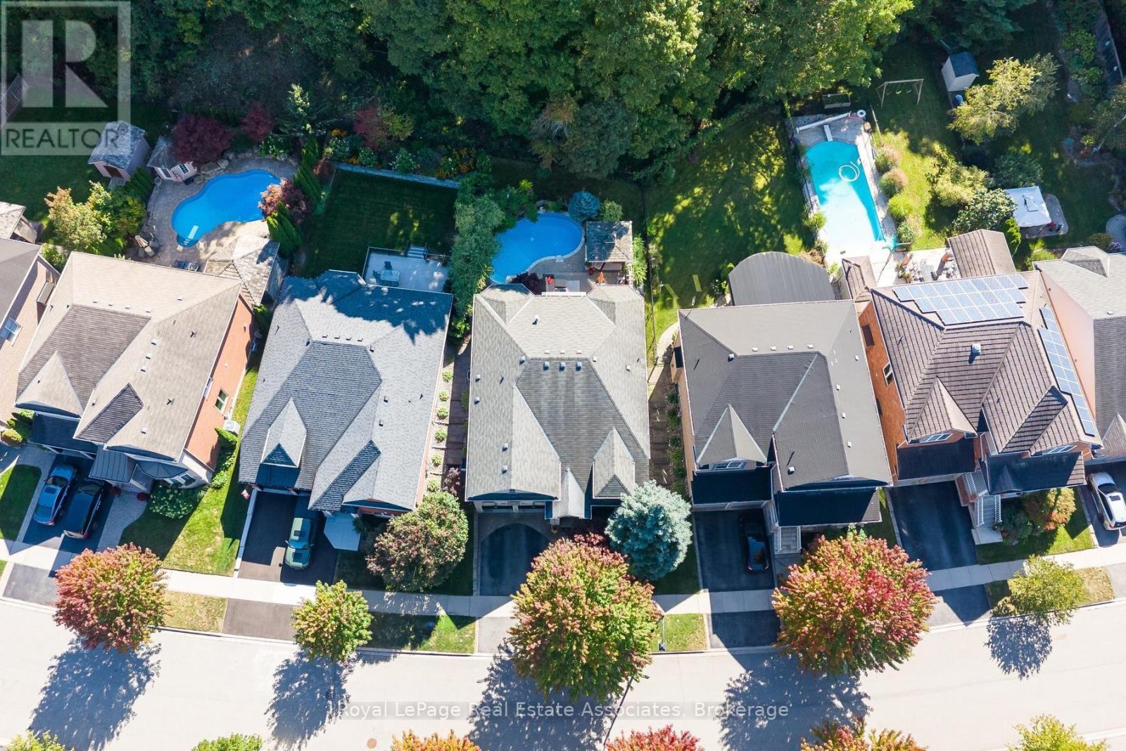 50 ARBORGLEN DRIVE - 4