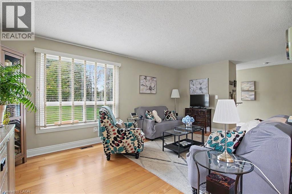 Photo of 661 FRANCIS Road Unit# 4