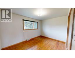 518 11 Street N, Lethbridge, AB T1H2E5 Photo 12