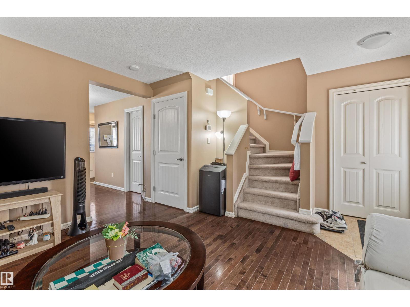 Property photograph 5 for MLS E4509497