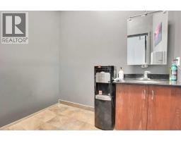 880 4 Avenue Sw, Calgary, AB T2P0K4 Photo 21