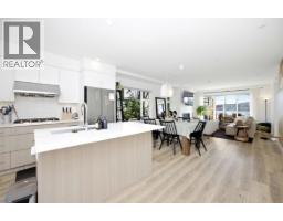 102 524 S Fletcher Road, Gibsons, BC V0N1V0 Photo 8