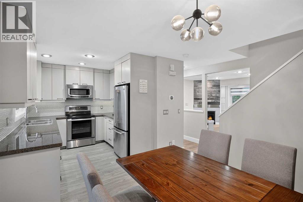 2732 16 Street SW - photo 9