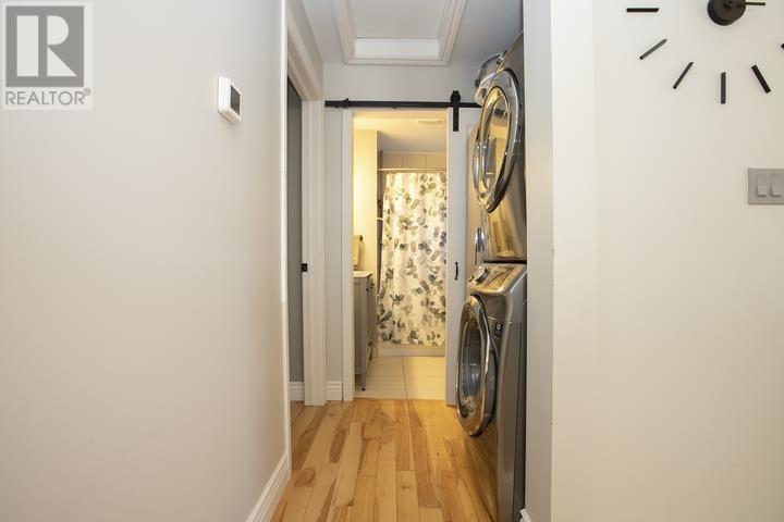 552 Lake ST - Image 30