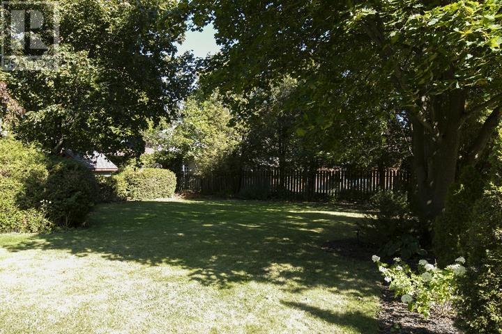 552 Lake ST - 8