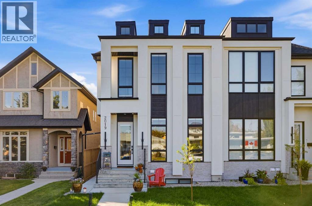 2019 21 Avenue NW - 1