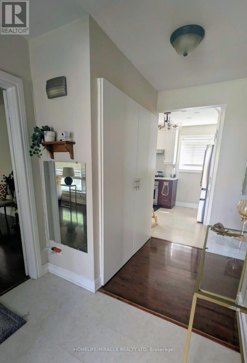 2 JUBILEE COURT - 11