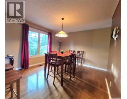 Living room - 280 Hayes Drive, Swift Current, SK S9H4H1 Photo 7