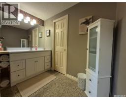 280 Hayes Drive, Swift Current, SK S9H4H1 Photo 29