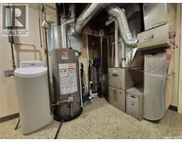 280 Hayes Drive, Swift Current, SK S9H4H1 Photo 38