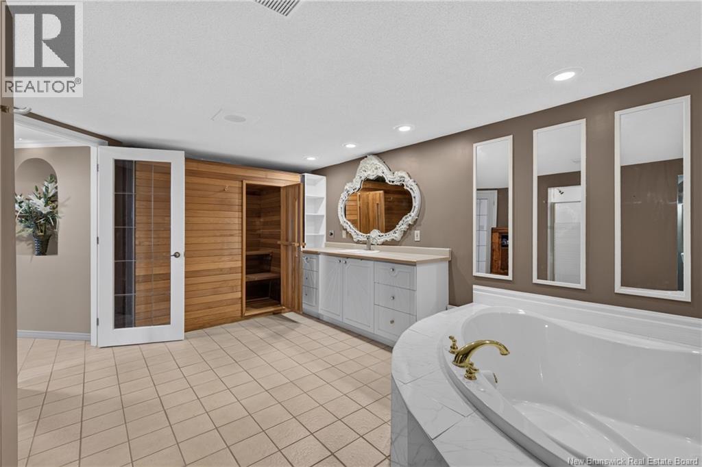 224 Francine - Image 30