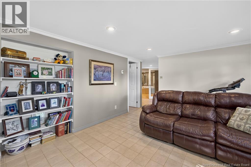 224 Francine - Image 34