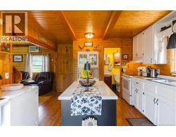 Living room - 5364 Route 102, Hampstead, NB E5M2C4 Photo 9