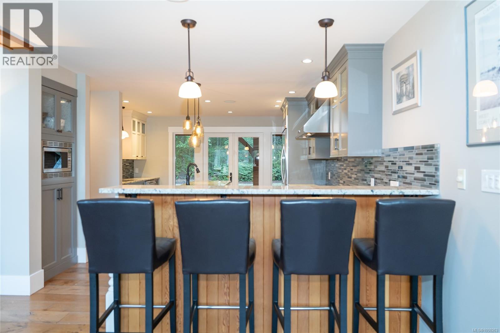 2065 Sanders Rd - Image 13