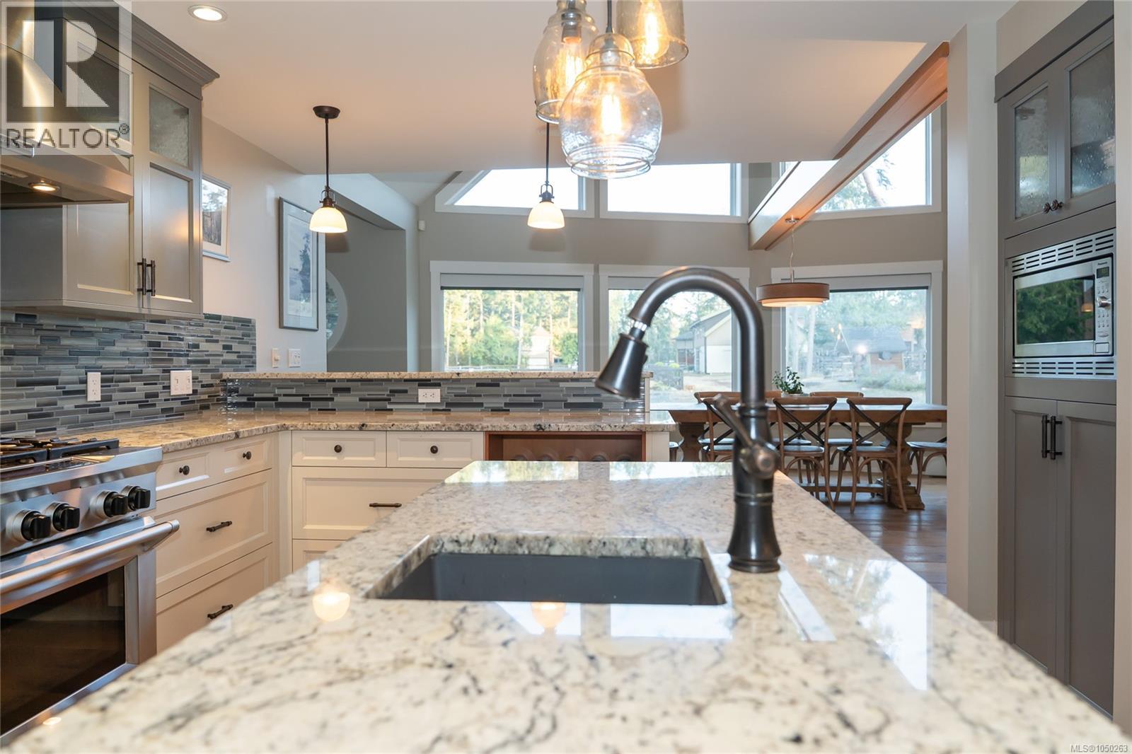 2065 Sanders Rd - 14