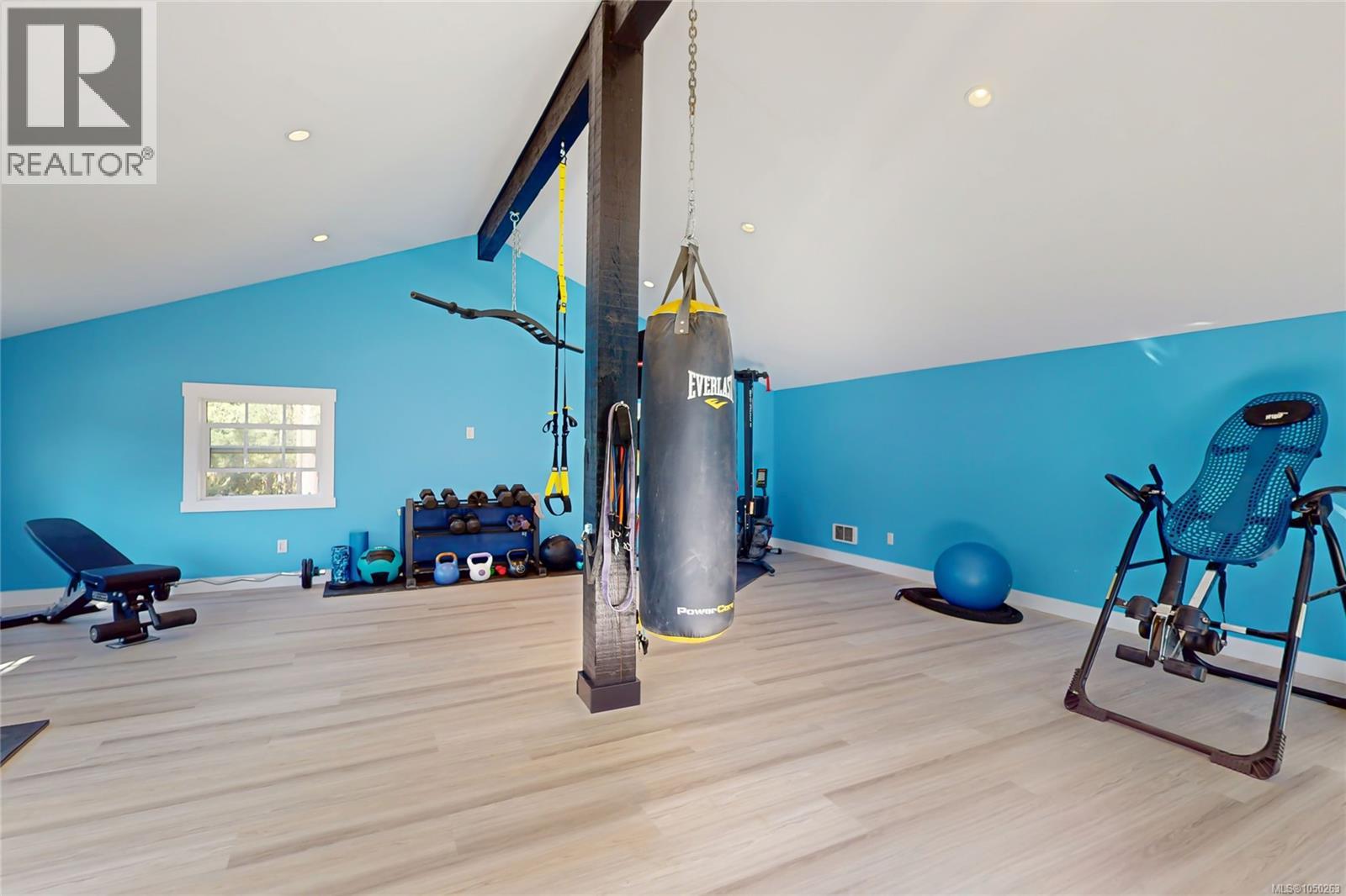 2065 Sanders Rd - 82