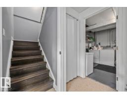 1040 Lakewood Rd N Nw Nw, Edmonton, AB T6K3T7 Photo 21