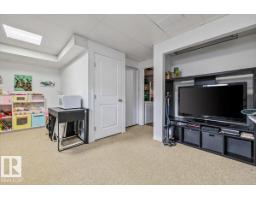 1040 Lakewood Rd N Nw Nw, Edmonton, AB T6K3T7 Photo 23