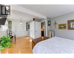 218 Forestwood Drive, Kitchener, ON N2N1B9 Photo 25