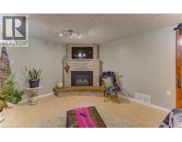 218 Forestwood Drive, Kitchener, ON N2N1B9 Photo 38