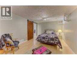 218 Forestwood Drive, Kitchener, ON N2N1B9 Photo 37