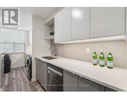Bathroom - 812 - 966 Inverhouse Drive, Mississauga, ON L5J4B6 Photo 9