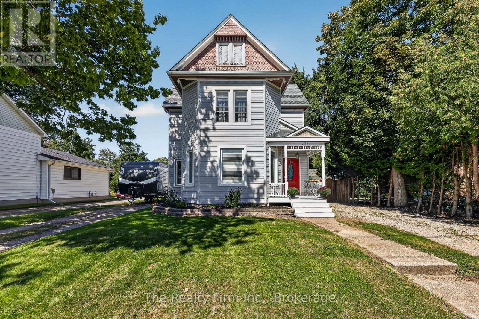 164 VICTORIA STREET - 1