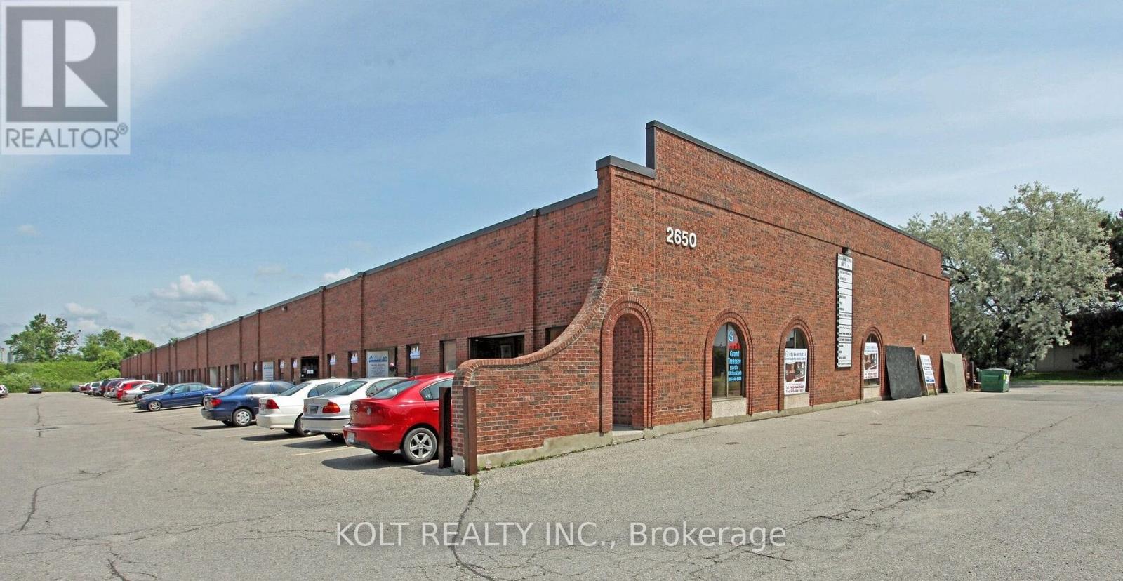 17 - 2650 JOHN STREET, Markham (Milliken Mills West)