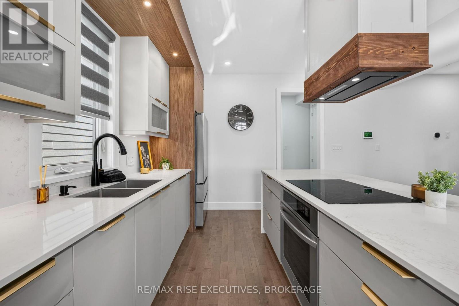 14 PARK CRESCENT - 10