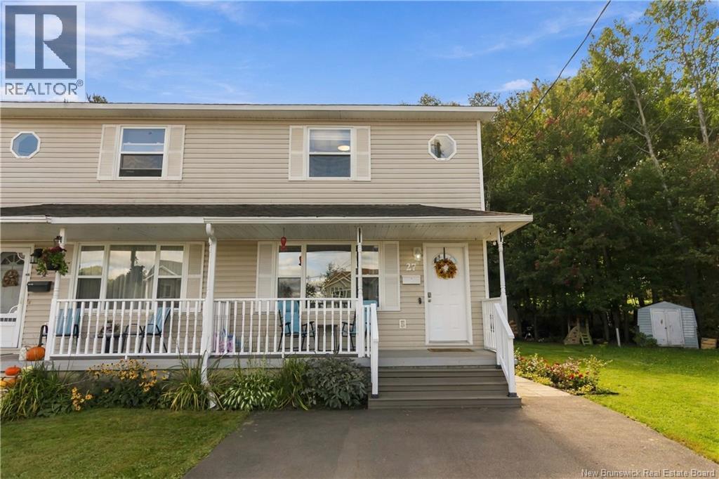 27 Glenview Court, Riverview, New Brunswick, E1B1X7, Riverview, New Brunswick — photo 2 of 5